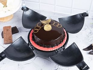 Choco nuts Bomb Cake