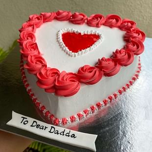 Red Roset Black Forest Cake