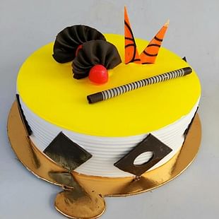 Stunning Pineapple Cake